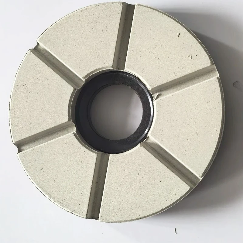 white-buff-disc-with-6-petals